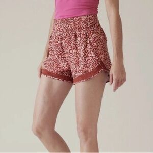 Athleta Mesh Racer Run High Rise 3” Shorts Sz XS